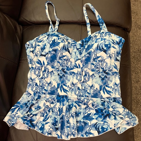 👙 G.I.L.I. Swim Peplum Tankini with High Waisted Bottoms - Size 16 - Picture 4 of 10